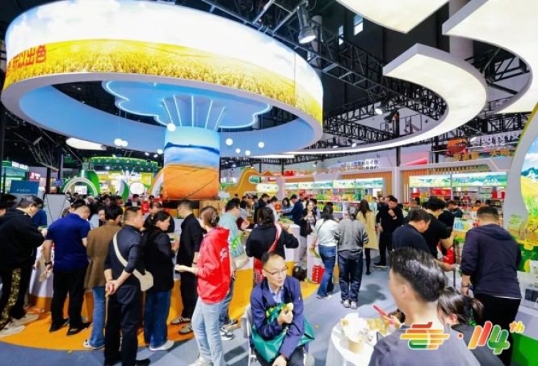2026秋糖展位是“VIP包厢”，新锐零食品牌如何拿到邀请函？